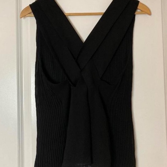 Black blouse - Picture 2 of 3